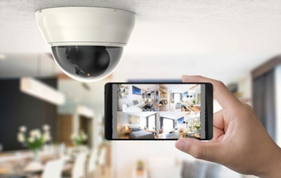 The best alarm system for the house really helps to prevent burglary. In addition, there are also many free things that you can easily do to live more safely.