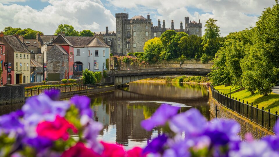 Kilkenny castle and river nore