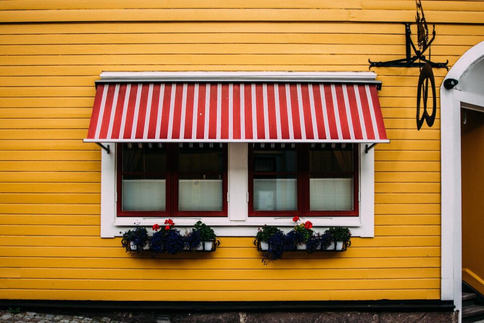 house awnings