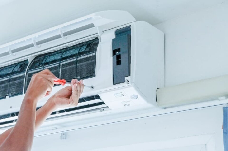 Air Conditioning Maintenance