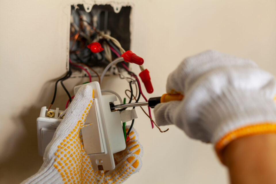 Always Hire a Licensed Electrician